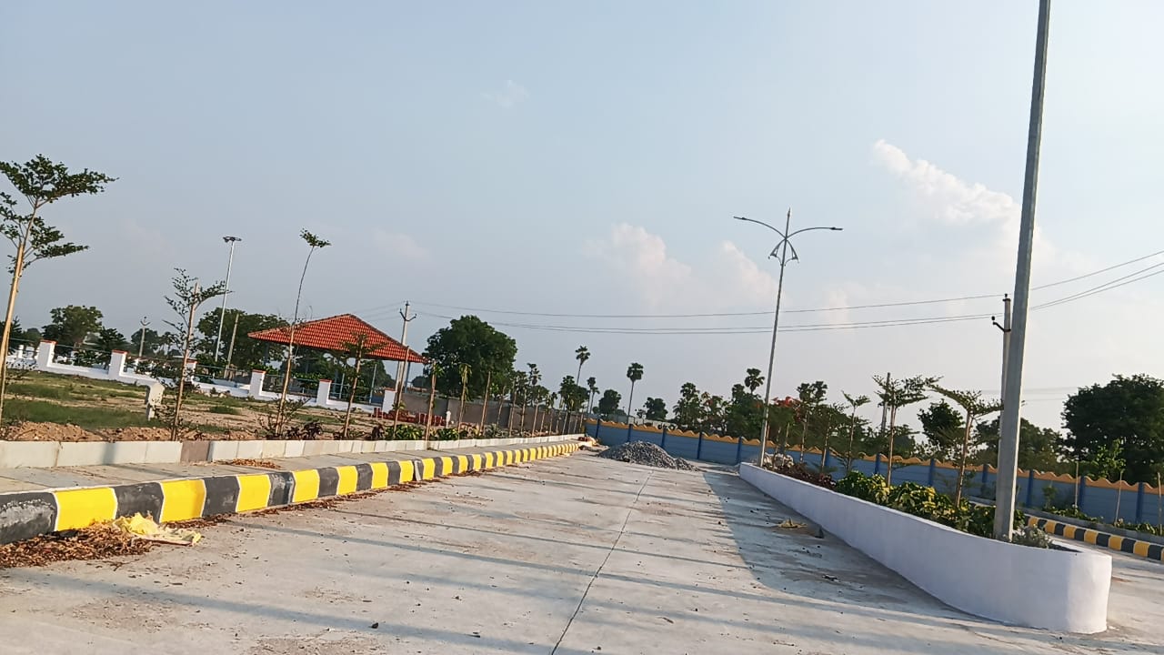 Plots for sale @Gollor Muchinthal near Shamshabad airpport 9701498367